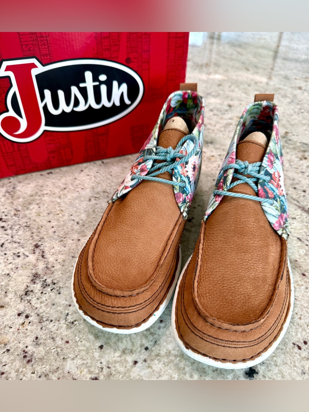 JUSTIN Women's Breezy Casual Shoes - Breezy Pecan (NIB)